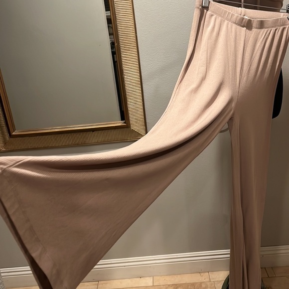 Princess Polly Beige Pants and Crop Top Set * New - Picture 11 of 12